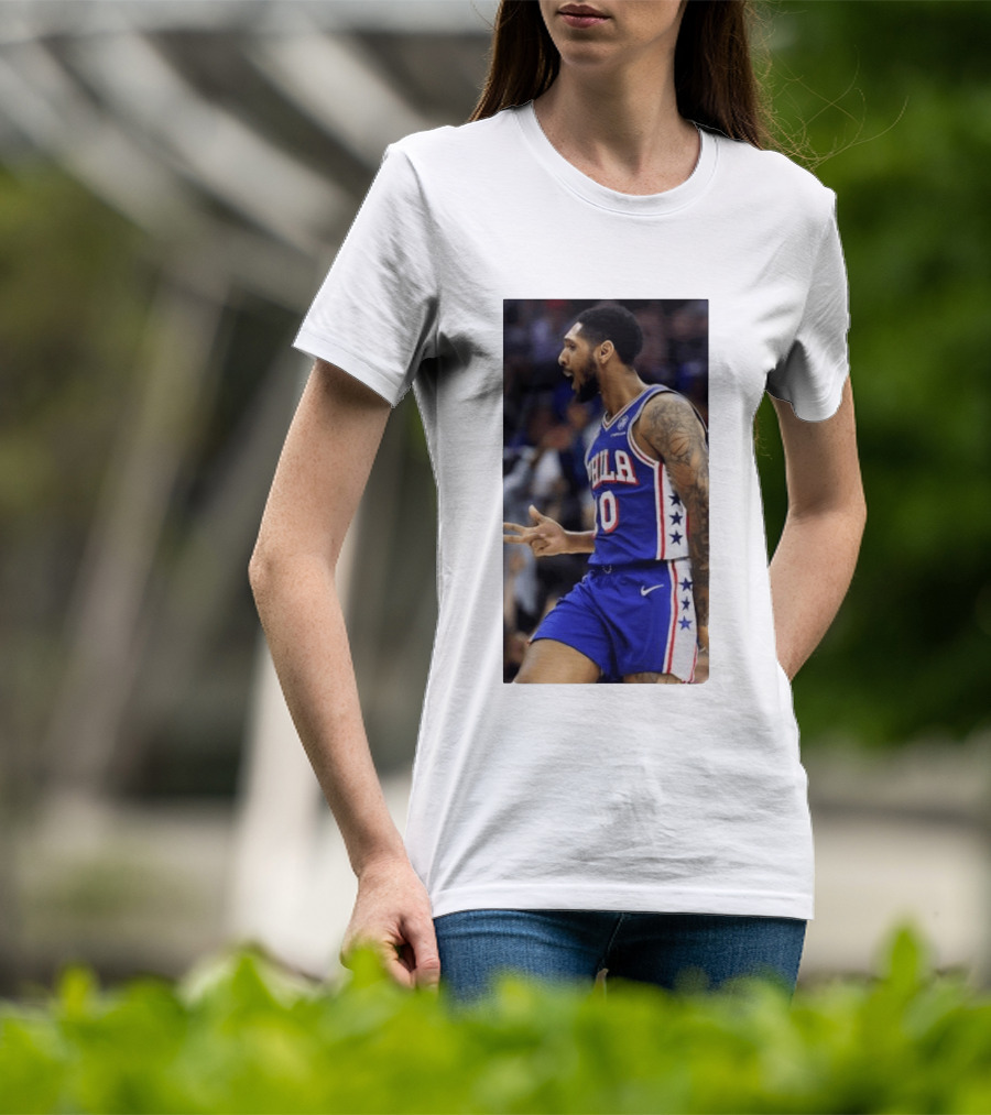 Philadelphia 76ers Robert Covington Number 33 NBA Basketball Sports Jersey Fan Merchandise T-Shirt