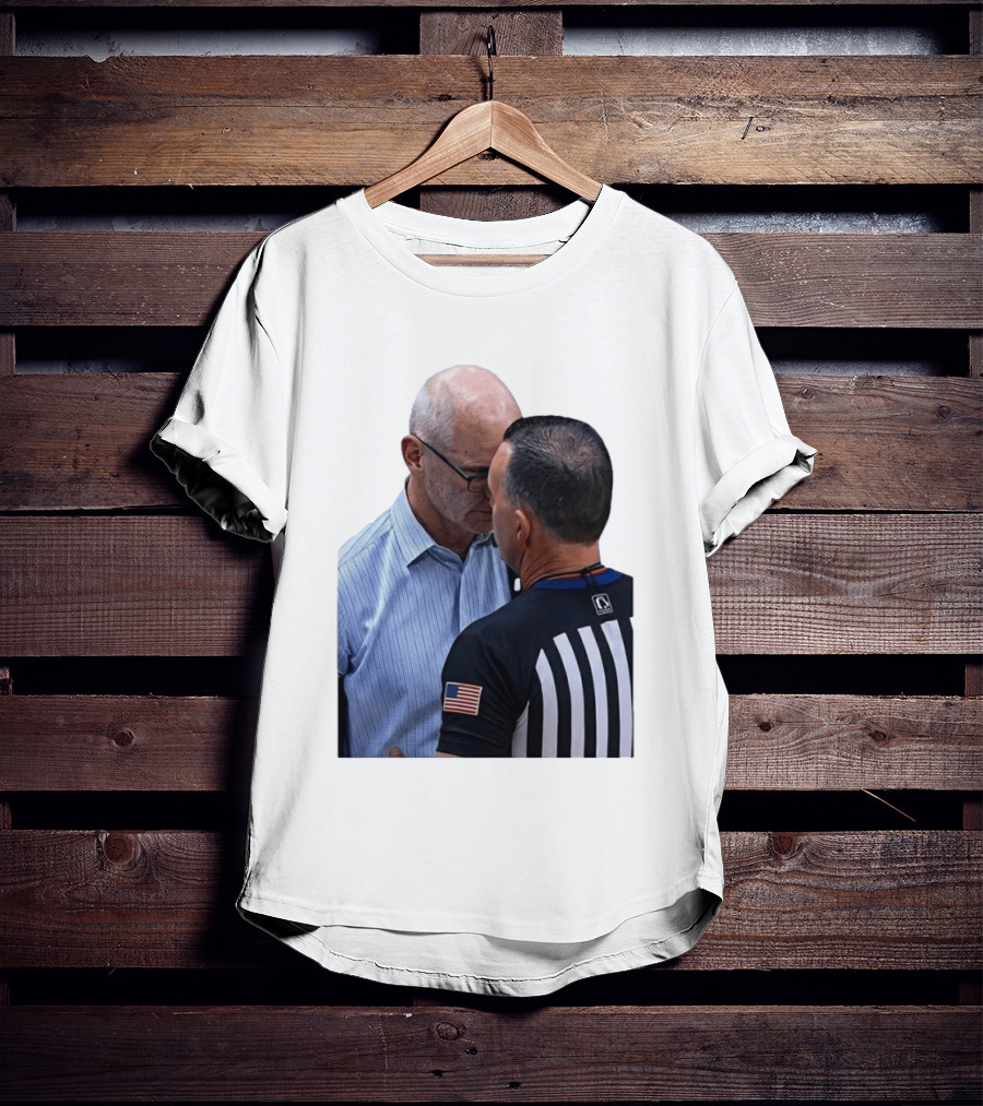 Dan Hurley Uconn Huskies Headbutt Confrontation With Referee Basketball Moment T-Shirt