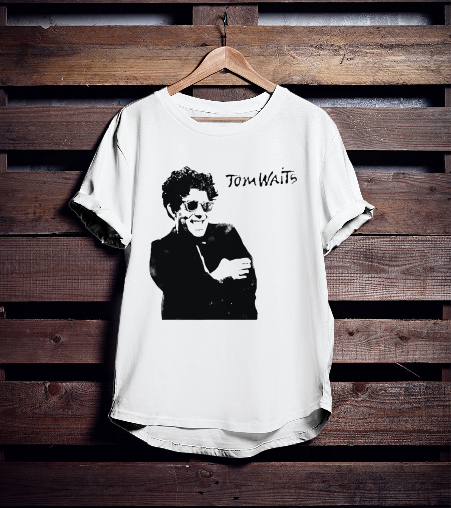 Maya Hawke's Tom Waits T-Shirt