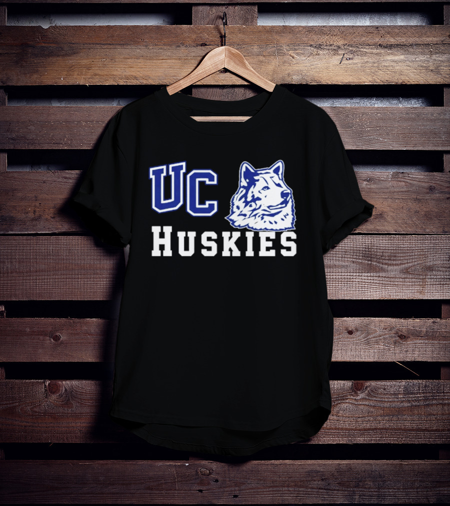 UC Huskies Wolf Head T-Shirt