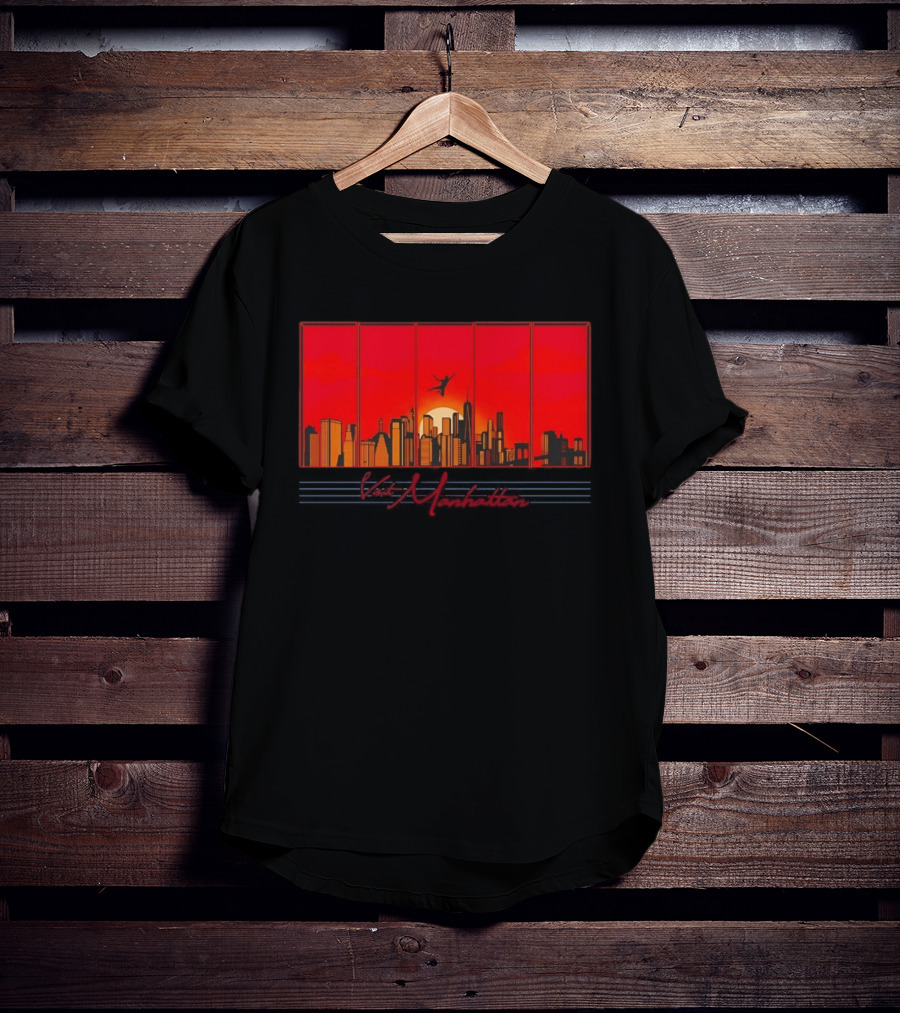 Visit Manhattan Skyline Sunlit Silhouette Red Sunset T-Shirt