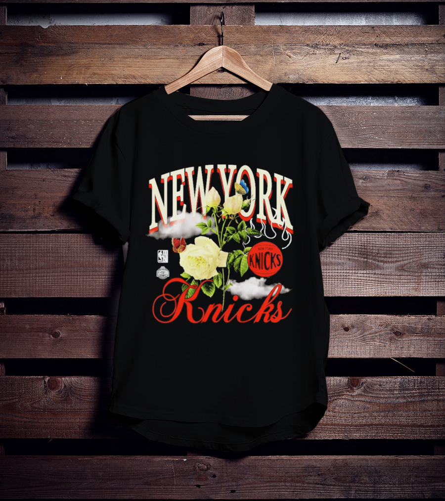 New York Knicks Floral Art With Butterflies And Roses T-Shirt