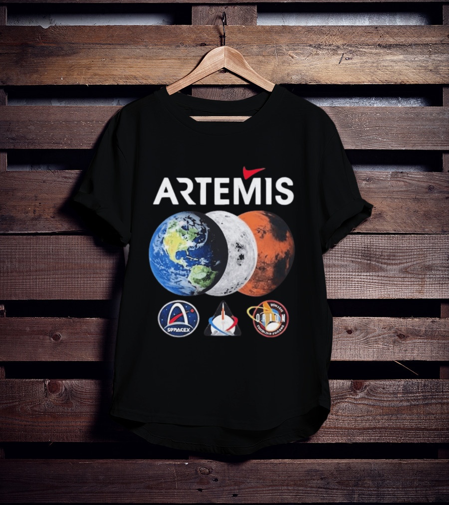 Artemis SpaceX Orion Mission Moon Earth Mars T-Shirt