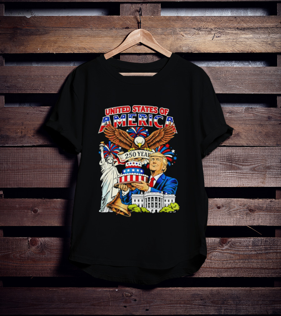 United States Of America 250 Years Celebration 4th Of July Trump With Birthday Cake And Eagle T-Shirt