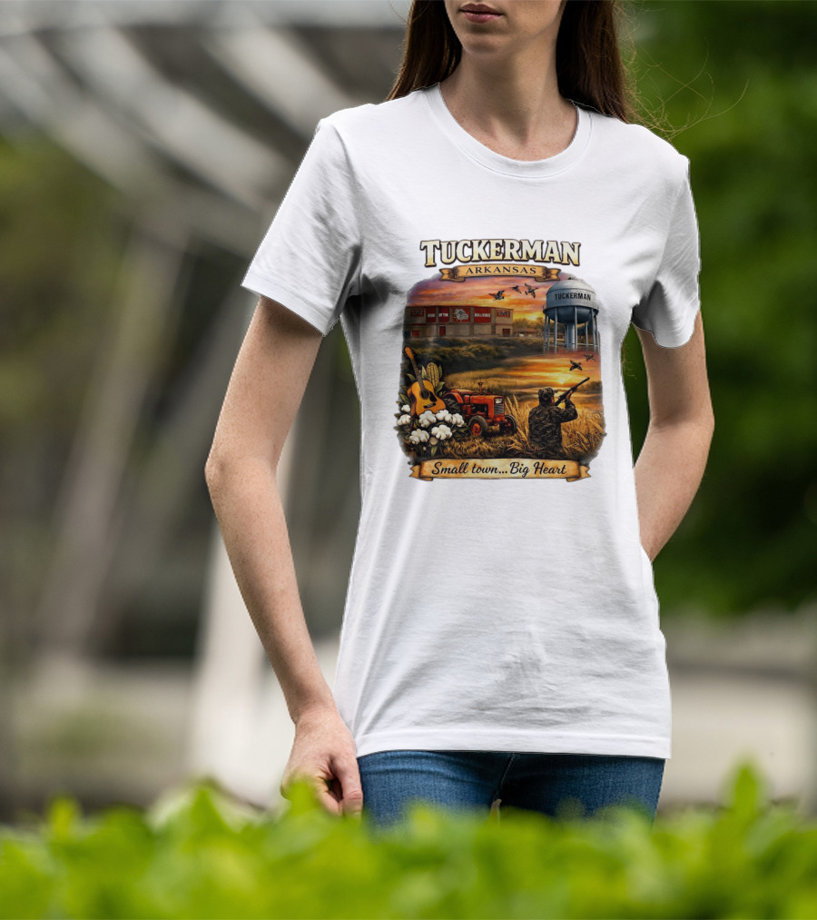 Tuckerman Arkansas Home Of The Bulldogs Water Tower Small Town Big Heart Tractor Hunter Guitar T-Shirt