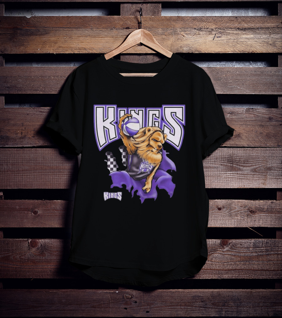 Mitchell & Ness Purple Sacramento Kings Breakthrough Fierce Lion Basketball T-Shirt