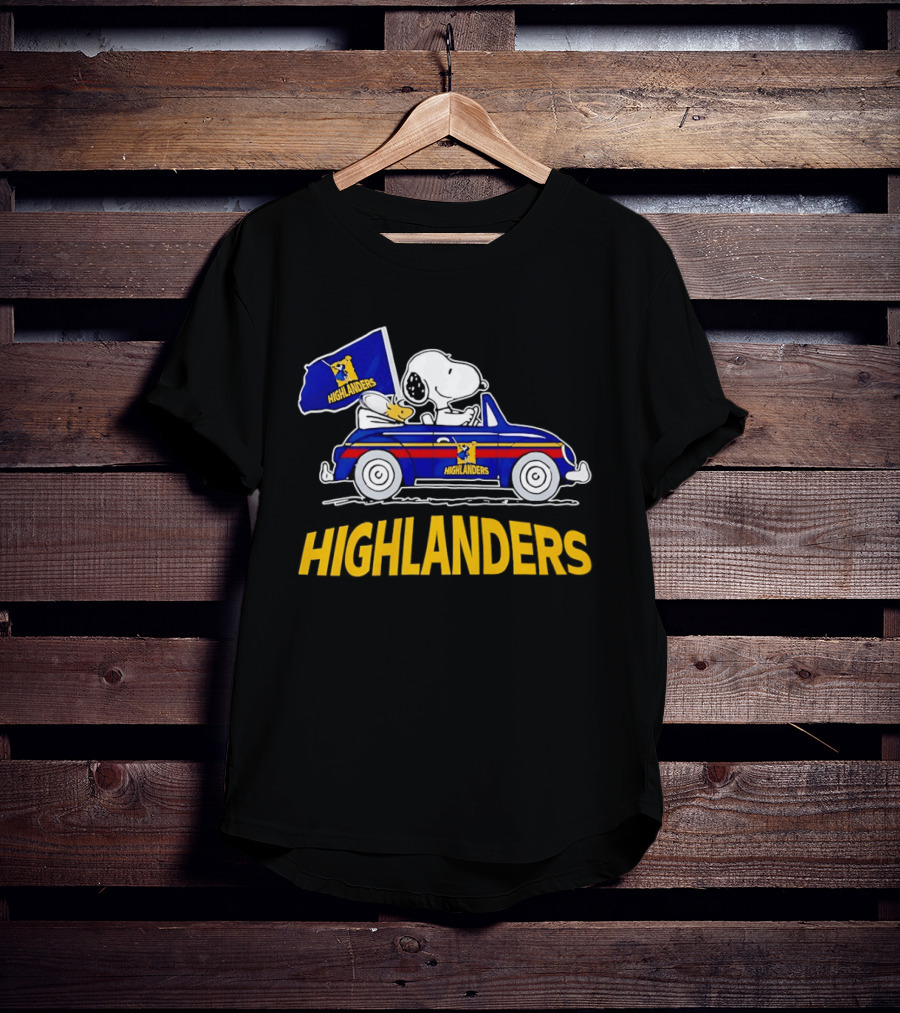 Snoopy And Woodstock Driving Car Cheering Highlanders Rugby T-Shirt