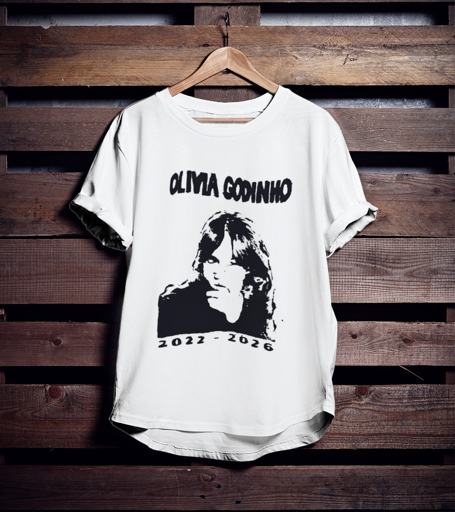 Olivia Godinho 2022 2026 T-Shirt