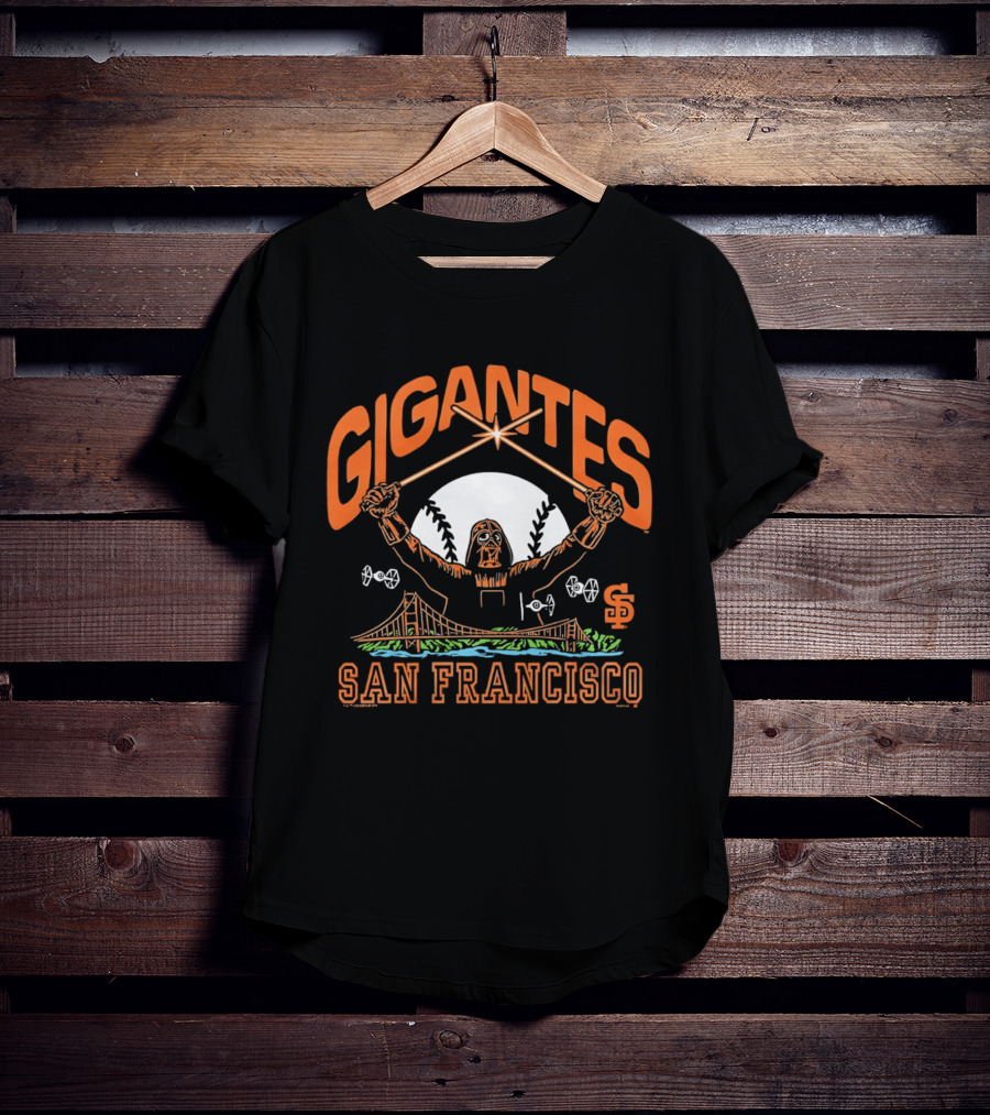 San Francisco Gigantes Darth Vader Crossover With Golden Gate Bridge T-Shirt