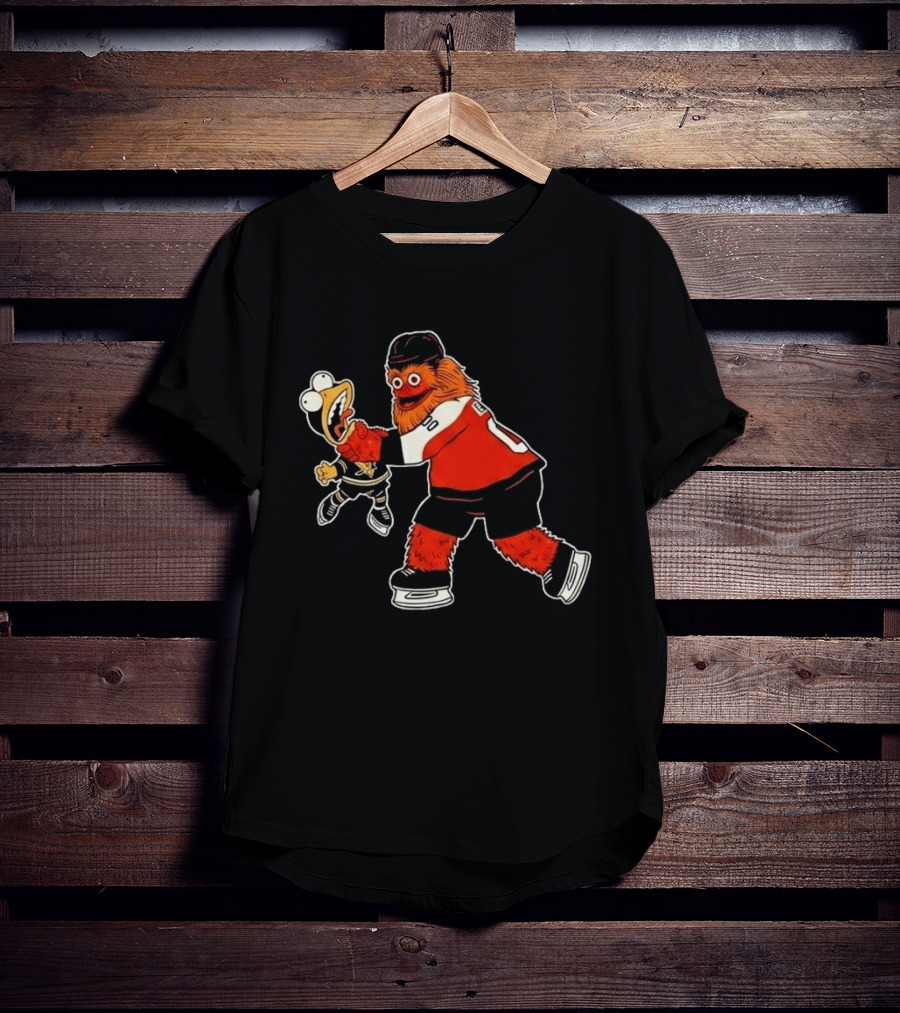 Gritty Vs Iceburgh Philadelphia Flyers Pittsburgh Penguins Hockey Meme T-Shirt