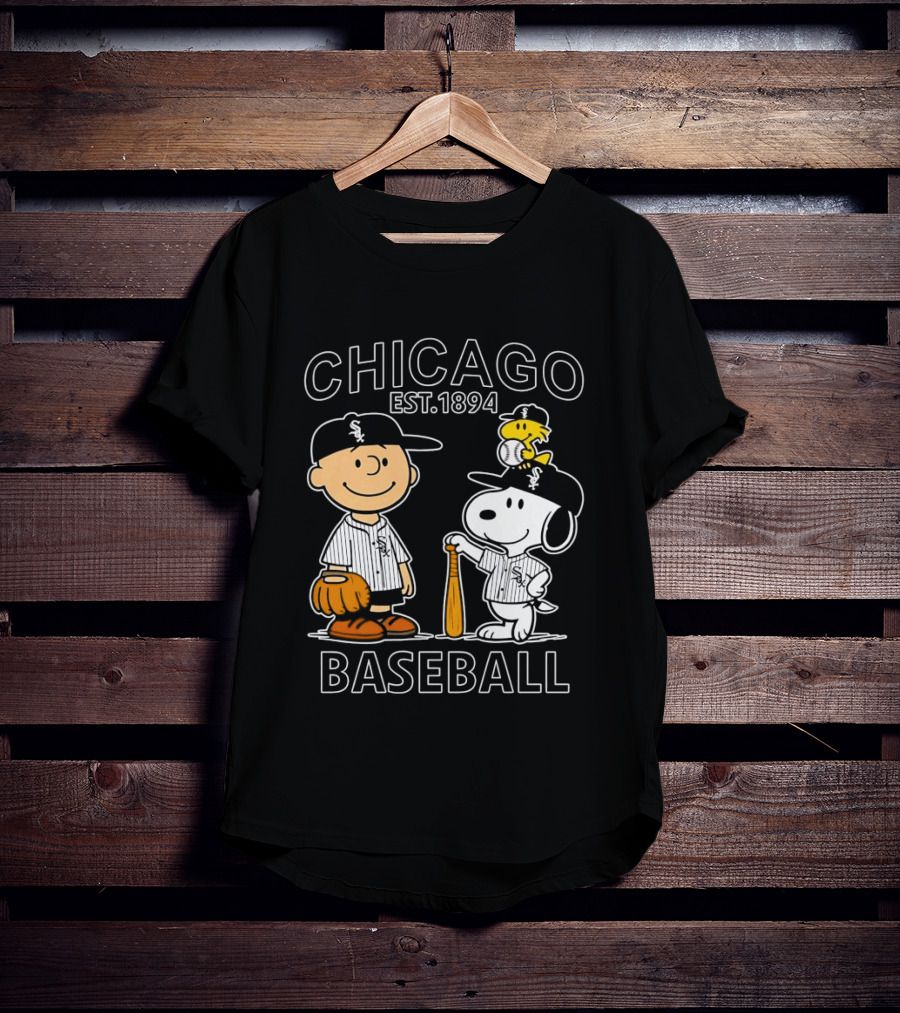 Chicago White Sox Baseball Snoopy Charlie Brown Peanuts Est 1894 T-Shirt