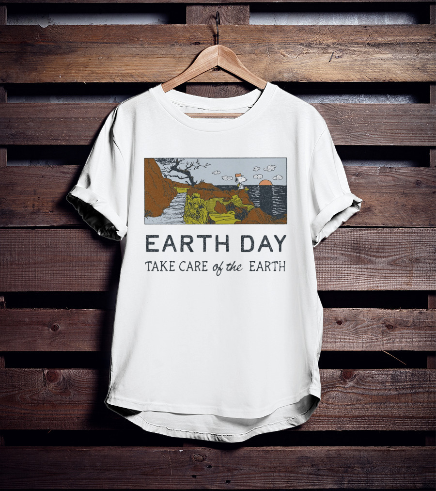 Earth Day Snoopy Woodstock Take Care Of The Earth Sunset Scene T-Shirt