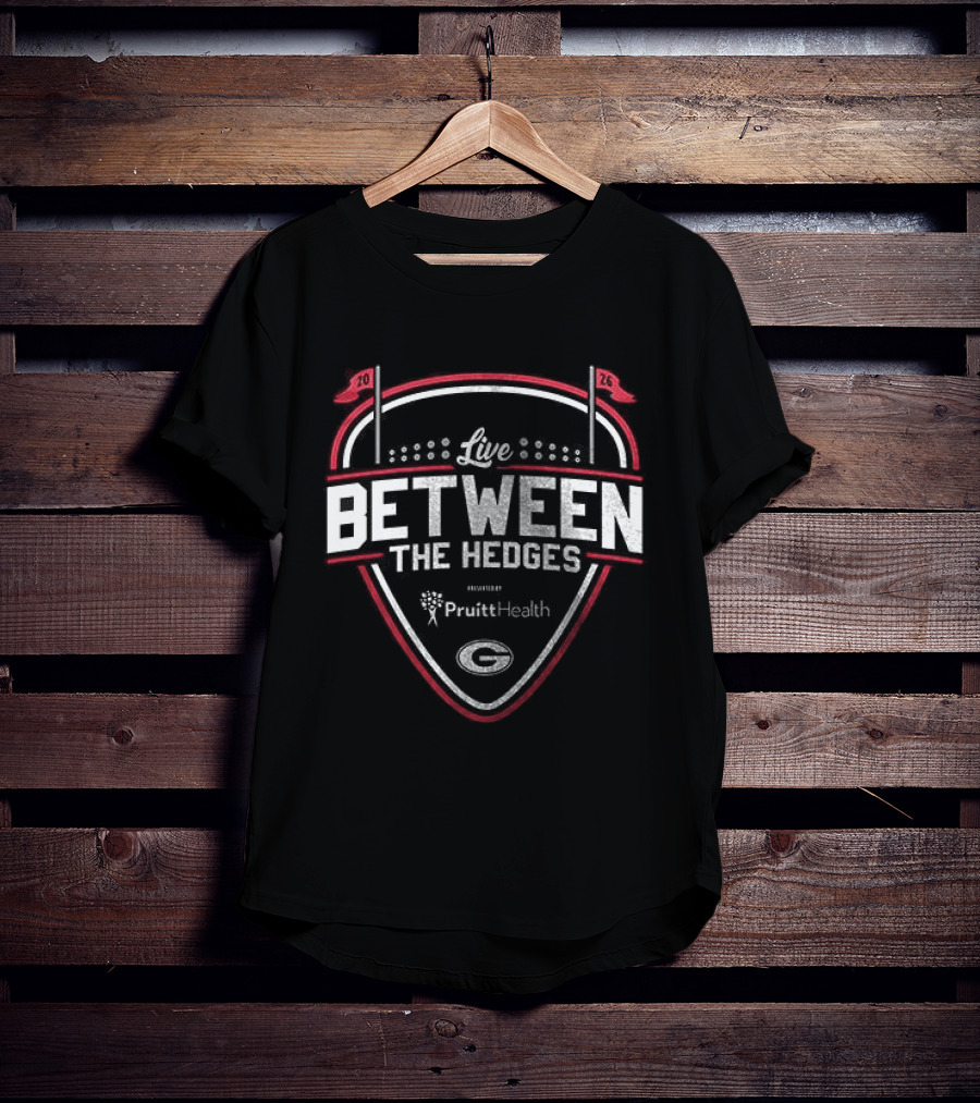 Live Between The Hedges Georgia Bulldogs Presented By Piedmont G T-Shirt
