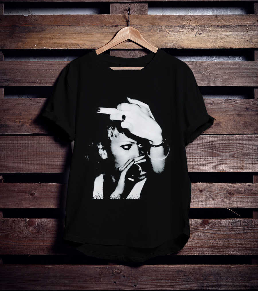 Gwen Stefani Middle Finger Classic Punk Rock Iconic Gesture T-Shirt