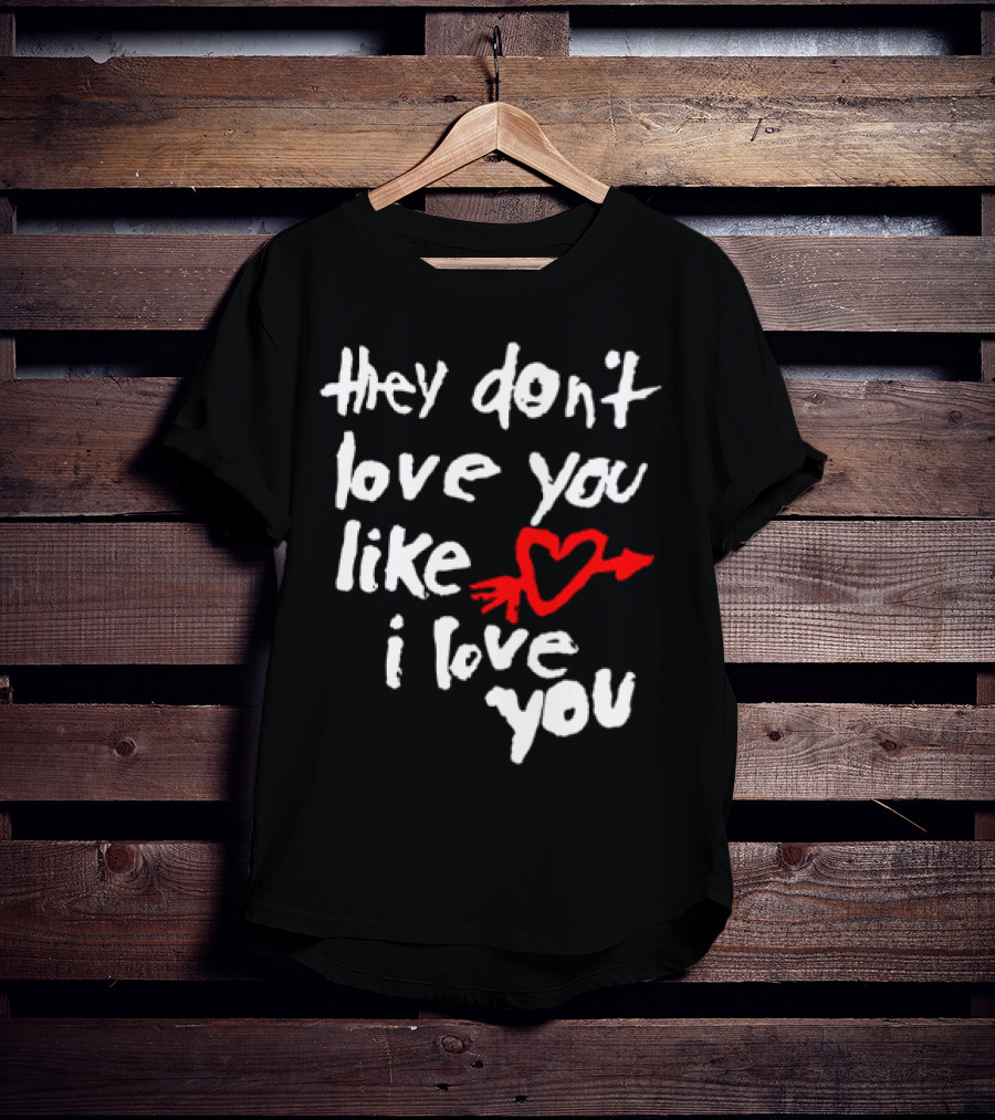 Yeah Yeah Yeahs They Don't Love You Like I Love You Red Heart Arrow T-Shirt
