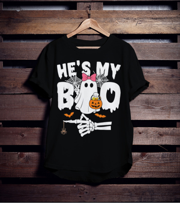 He’s My Boo Pink Bow Ghost With Pumpkin Candy Basket And Skeleton Hand Halloween T-Shirt