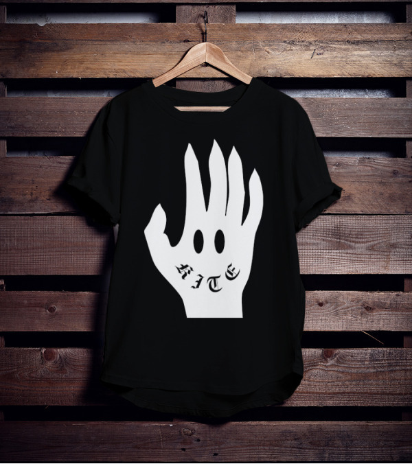 Kite Smile Hand By Stefan Fält T-Shirt