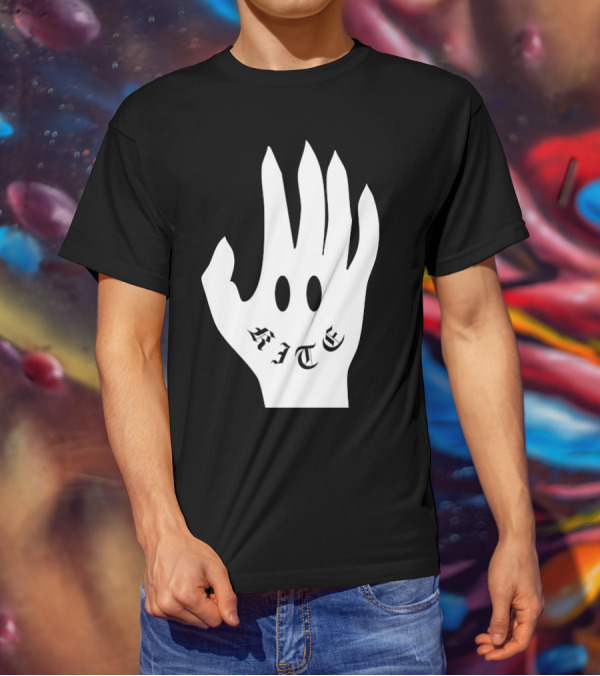 Kite Smile Hand By Stefan Fält T-Shirt