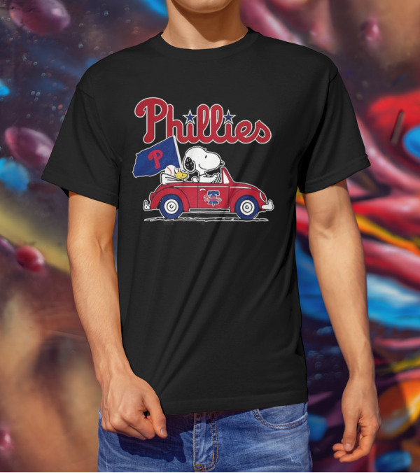 Snoopy Woodstock Philadelphia Phillies Car Baseball Flag T-Shirt