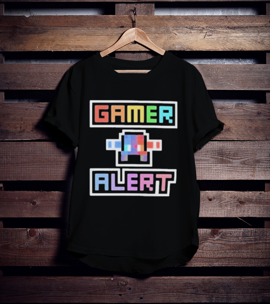 Gamer Alert Retro Pixel Art Style от Authorblues T-Shirt