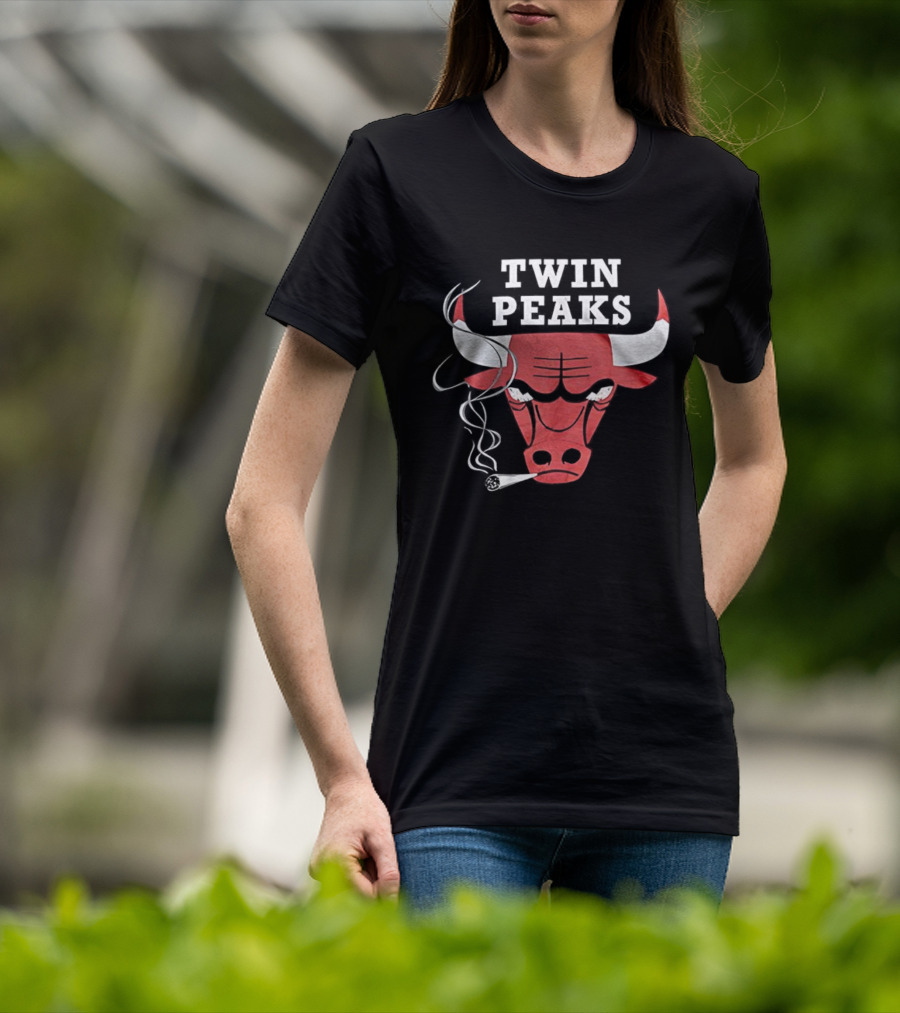 Chicago Bulls Twin Peaks Smoking Bull T-Shirt