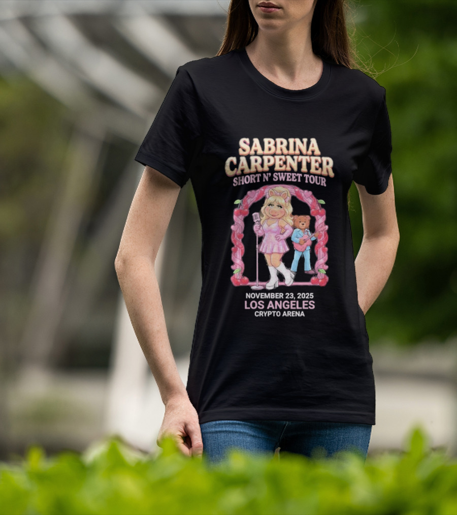 Sabrina Carpenter Short N’ Sweet Tour Los Angeles November 23 2025 Crypto Arena Miss Piggy Cosplay Bobo The Bear Cherry Ribbons T-Shirt