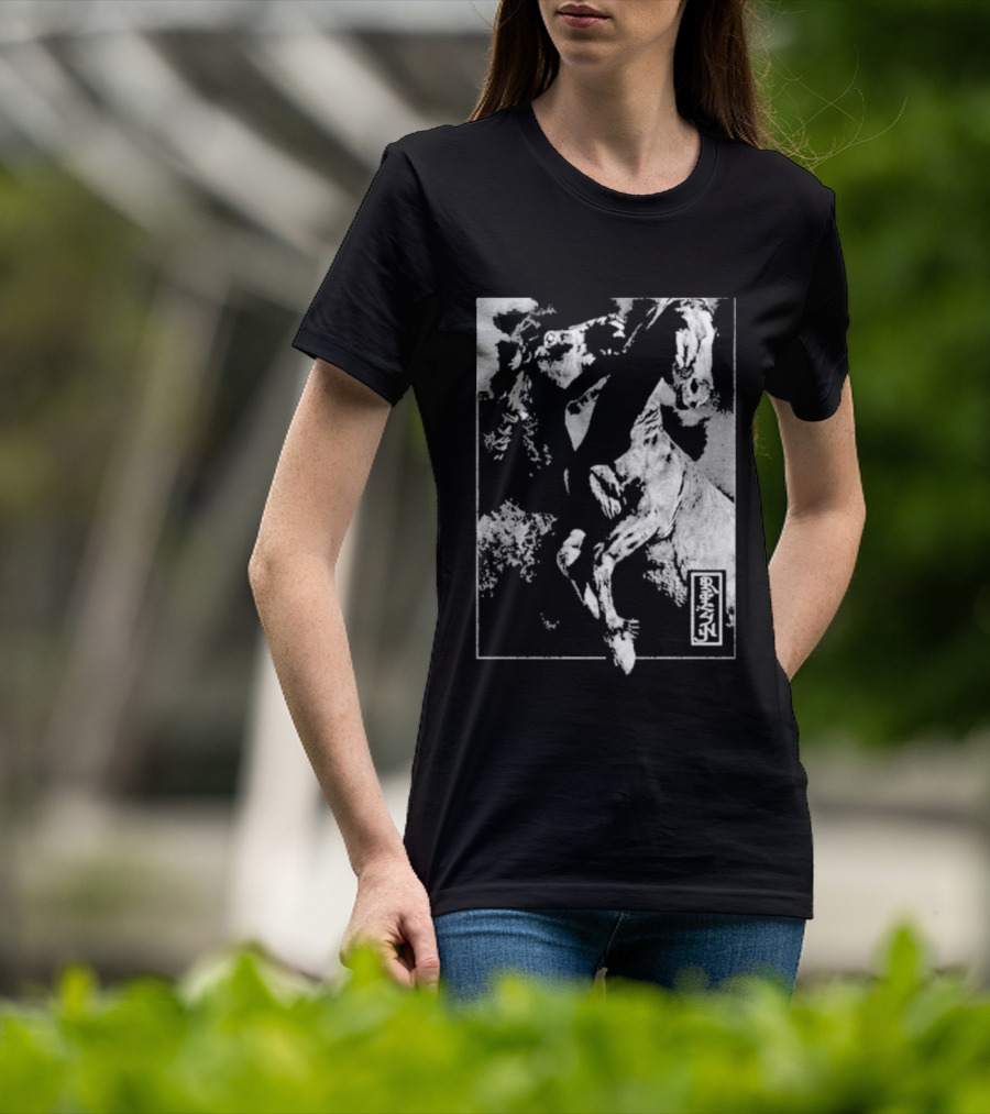 Rezn Horses Dynamic Equine Movement Black And White T-Shirt