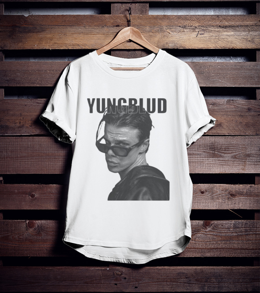 YUNGBLUD Sunglasses Cool Pose T-Shirt