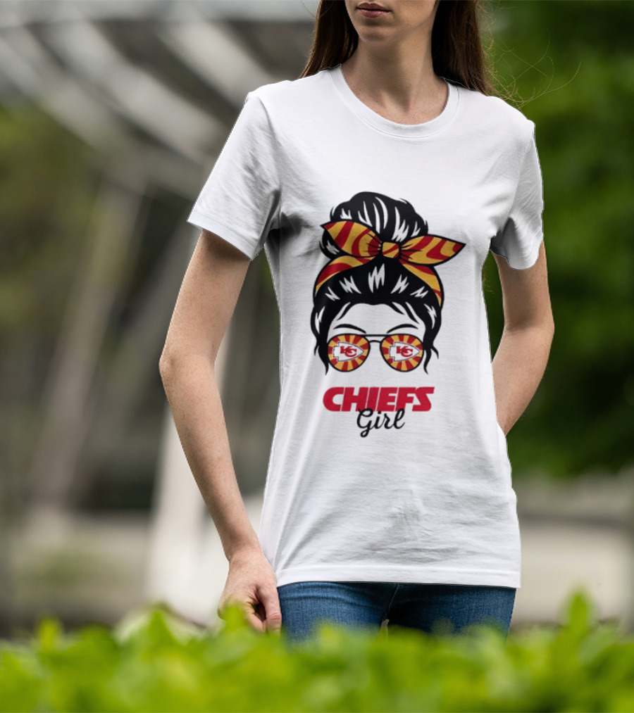Kansas City Chiefs Girl Messy Bun With Striped Bow And Glasses T-Shirt