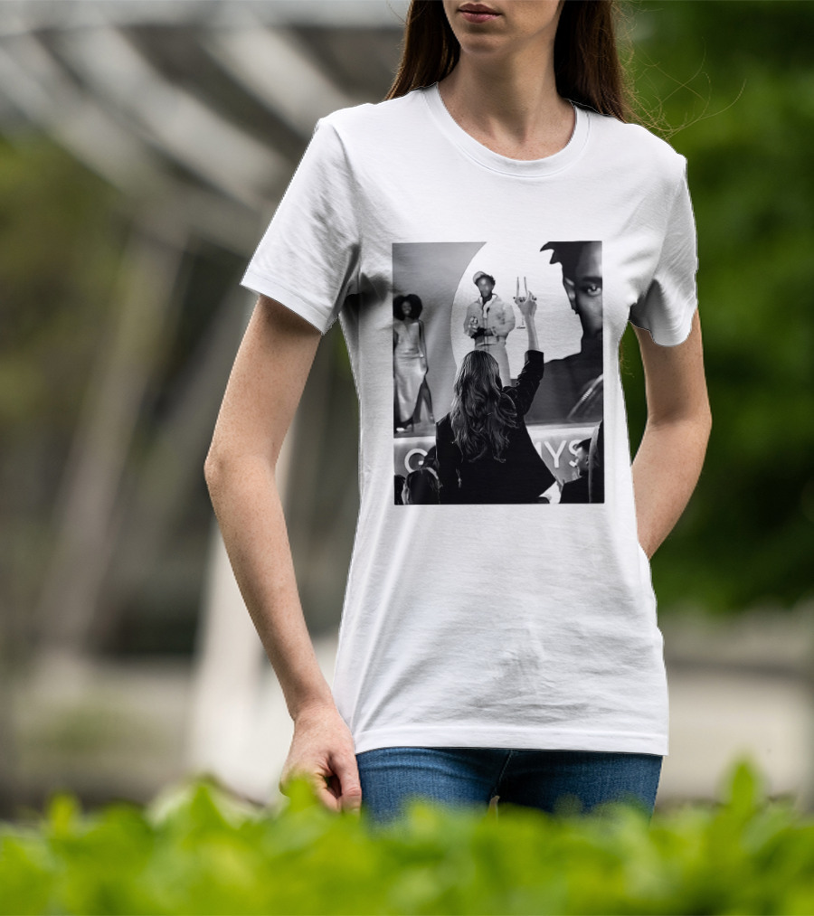 Taylor Celebrates Kendrick Lamar Grammy Win T-Shirt