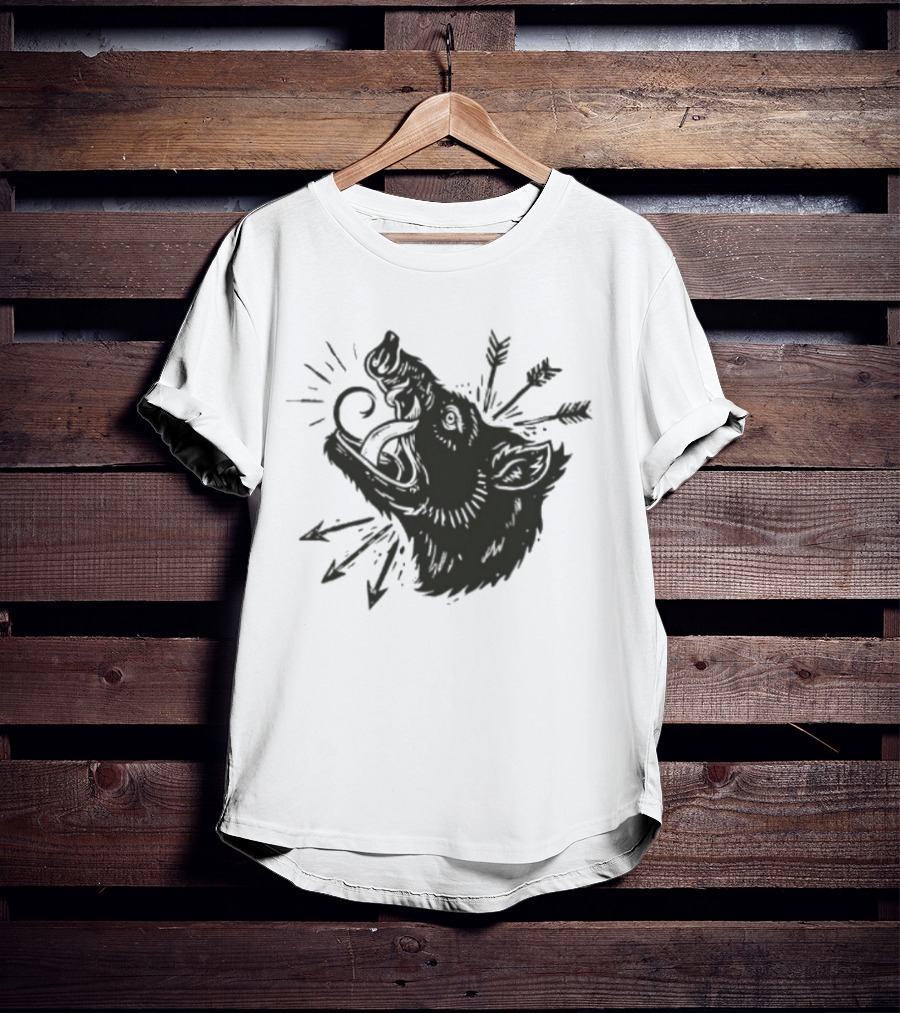 New Wolf Defiant To The End Arrows Illustrating Resilient Howling Wolf T-Shirt