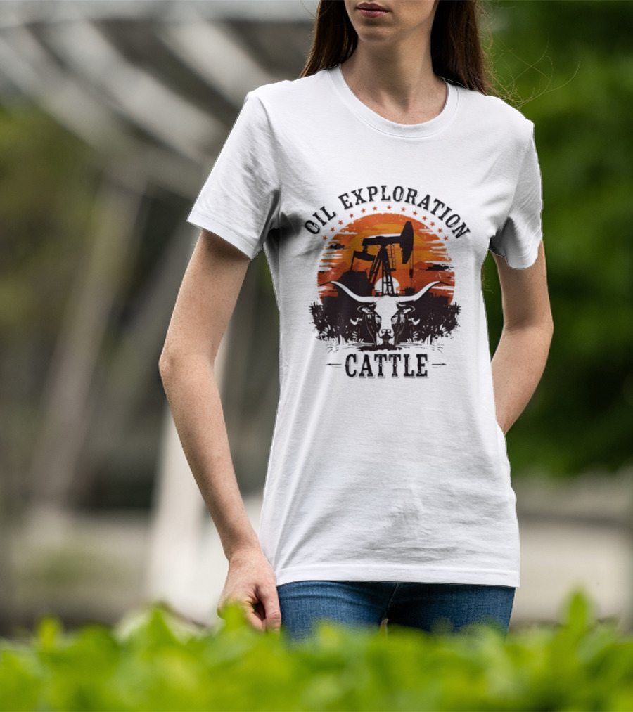 Oil Exploration Cattle Retro Vintage Pumpjack Sunset Scene T-Shirt