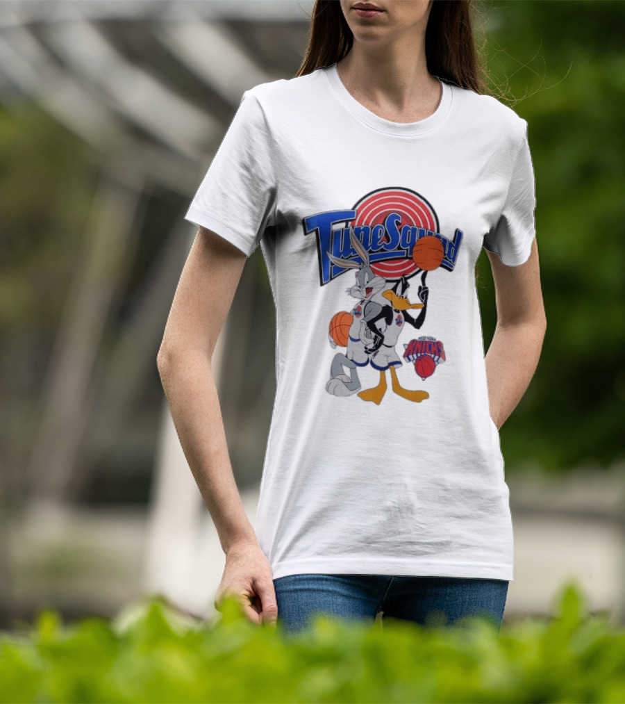TuneSquad Bugs Bunny Daffy Duck New York Knicks Basketball Sports T-Shirt
