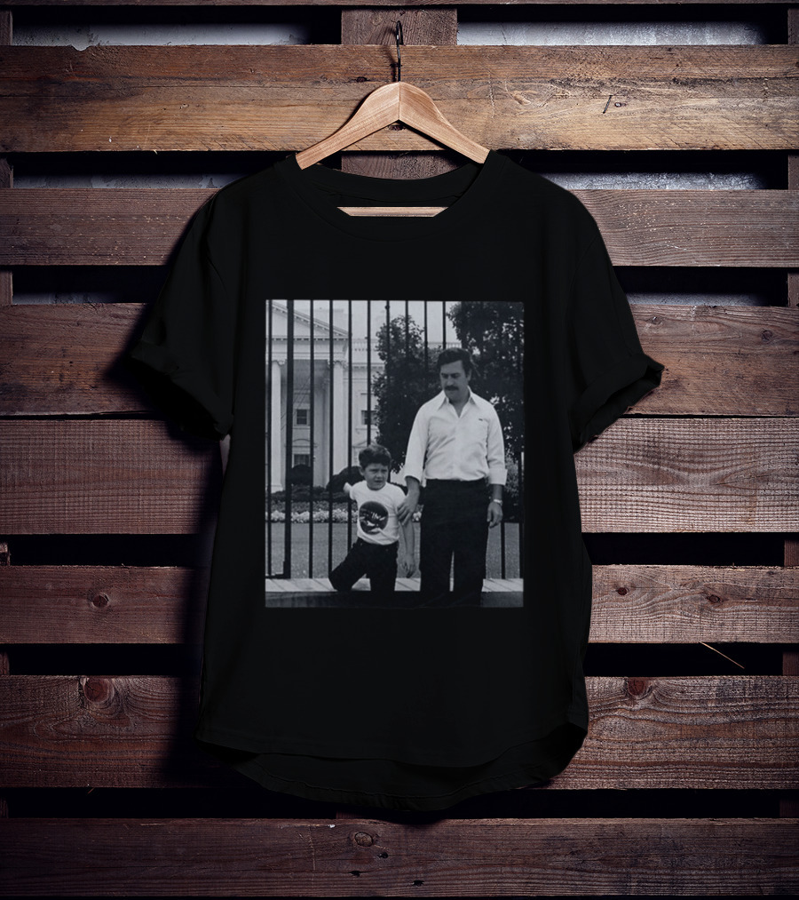 Acwt In Plain Sight White House Visit Snapshot T-Shirt