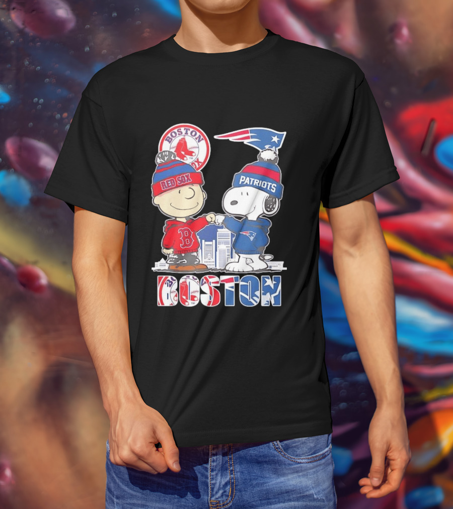 Boston Red Sox And New England Patriots Charlie Brown Snoopy Skyline T-Shirt