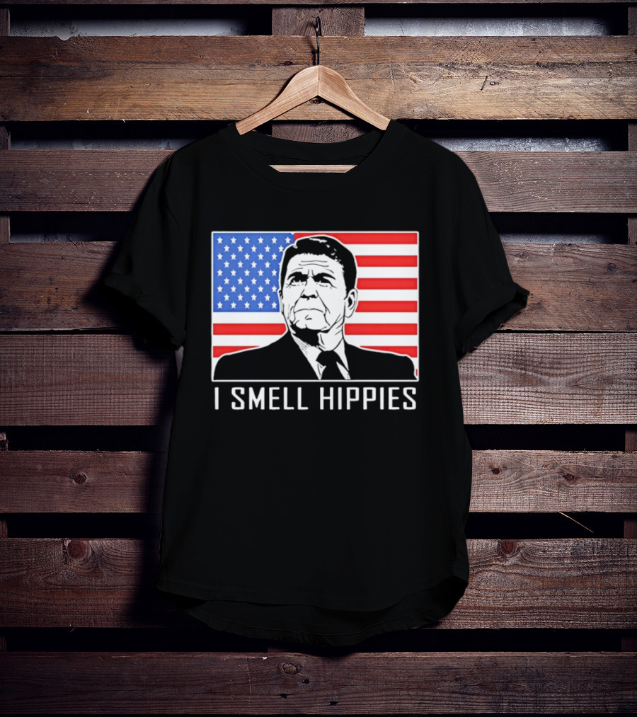 I Smell Hippies Ronald Reagan American Flag Stars And Stripes T-Shirt