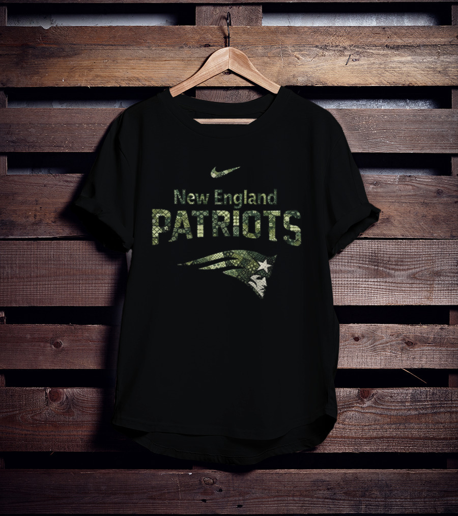 New England Patriots Snoopy Who Needs Luck T-Shirt