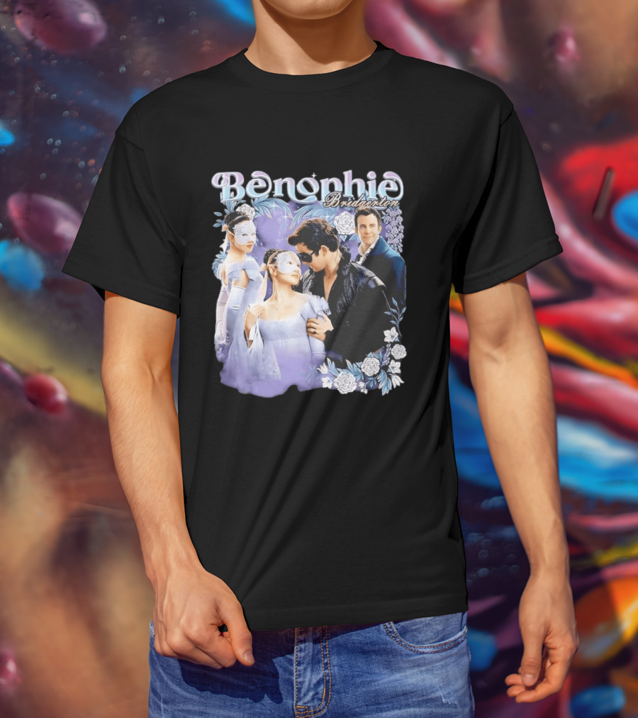Benophie Bridgerton Romance Masquerade Fantasy Roses T-Shirt