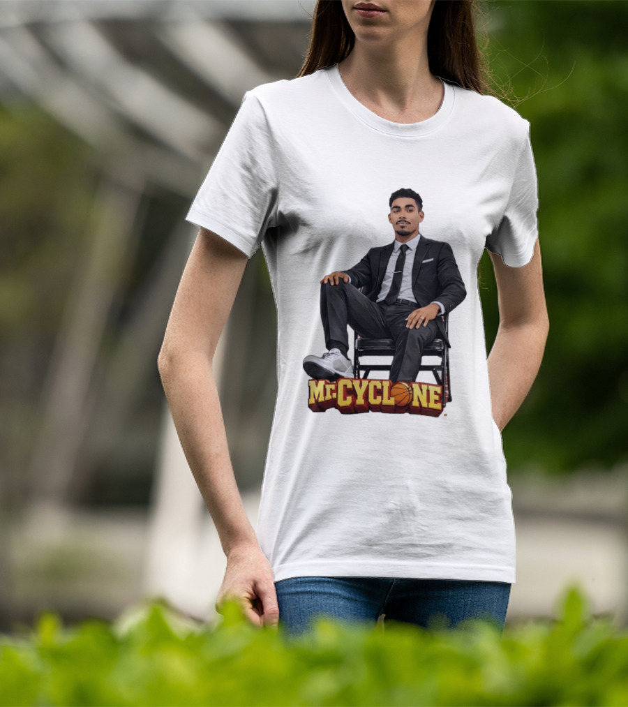 Mr Cyclone Tamin Lipsey In Suit On Chair Iowa State Cyclones T-Shirt