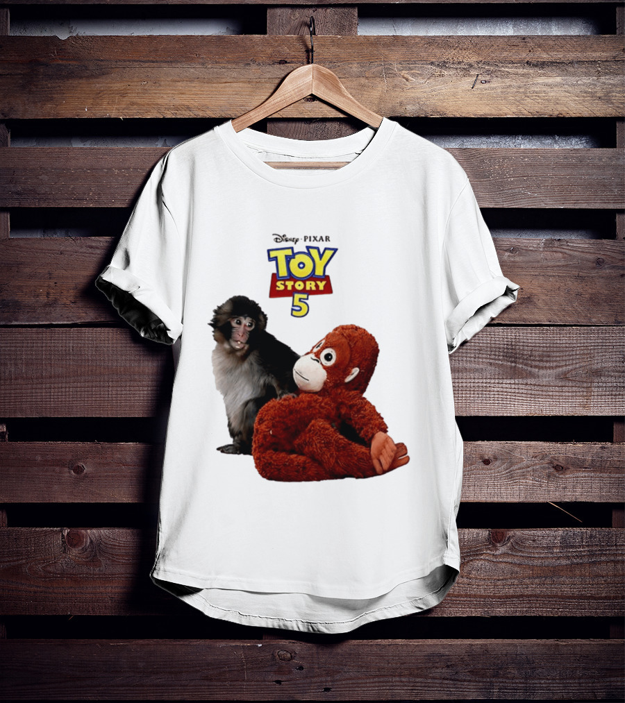 Disney Pixar Toy Story 5 Macaco Punch Stuffed Monkey T-Shirt