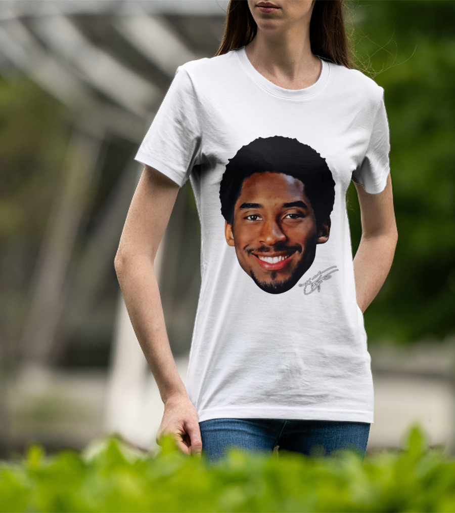 Kobe Bryant Big Face All Smiles NBA Legend T-Shirt