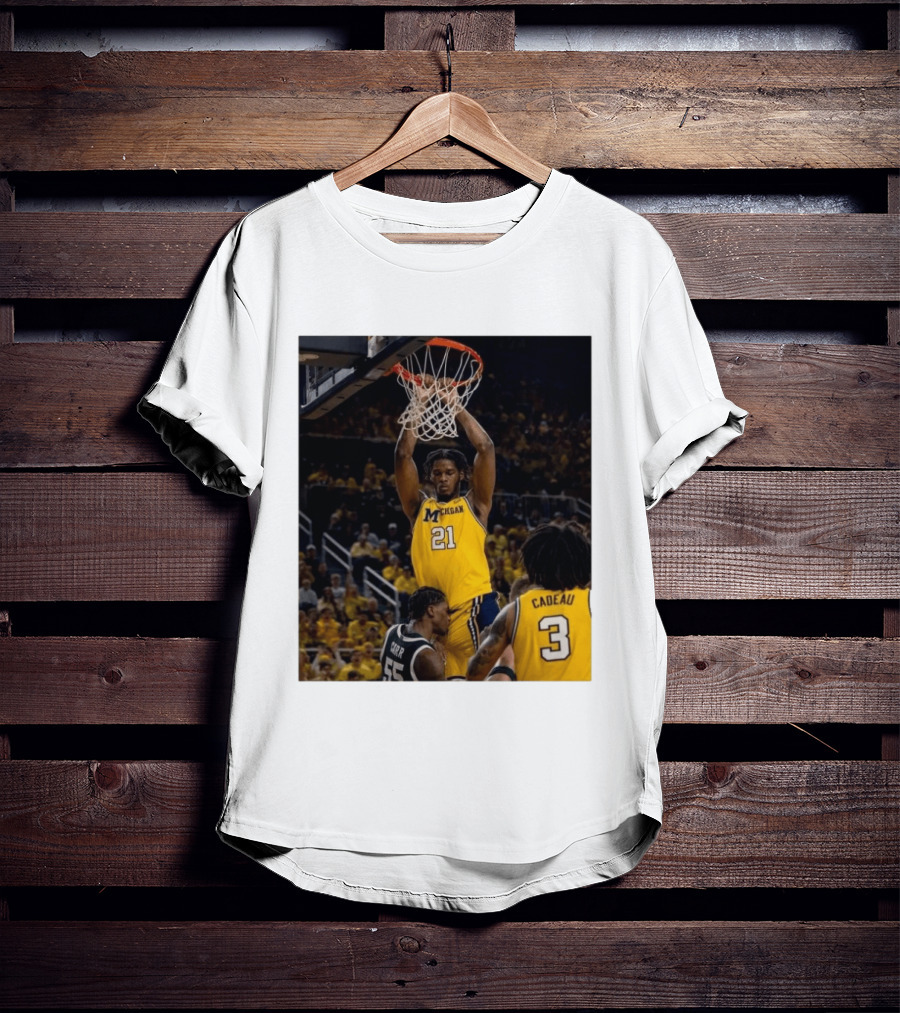 Morez Johnson Jr. Dunk Michigan Vs Carr Cadeau Basketball Moment T-Shirt