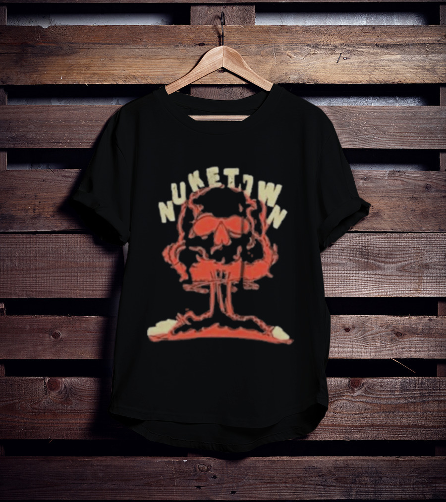 Call Of Duty Nuketown Skull Explosion Cloud T-Shirt