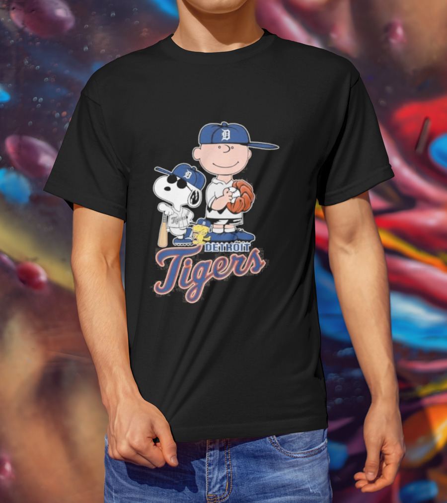 2026 Snoopy Charlie Brown Detroit Tigers Baseball T-Shirt