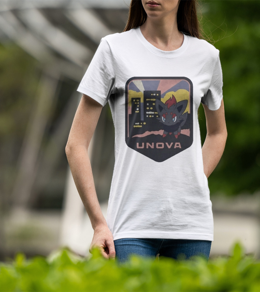Unova Pokémon Zorua City Nightscape T-Shirt