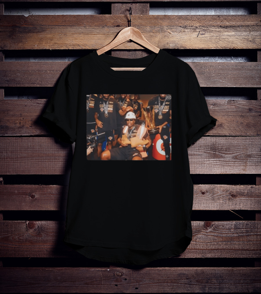 New York Knicks NBA Champions Celebration Locker Room Trophy T-Shirt
