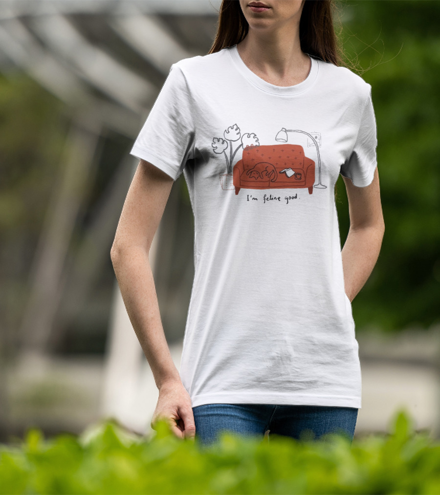 Wituka I'm Feline Good Cat On Couch With Coffee Cup And Lamp T-Shirt