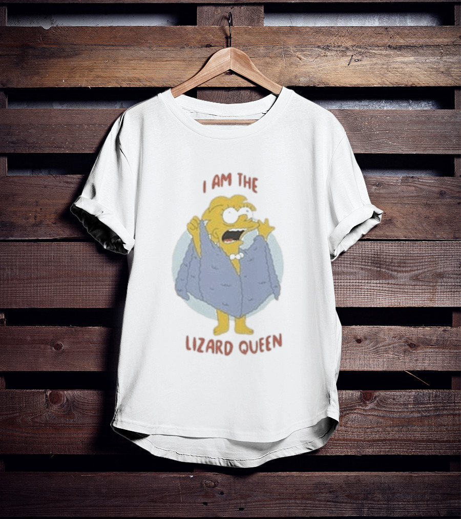 I Am The Lizard Queen Funny Cartoon Character Scene T-Shirt