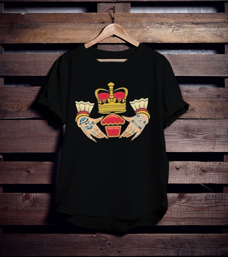 Johnny Cupcakes Claddagh Cakes Crown Hands Tattoo Cupcake T-Shirt
