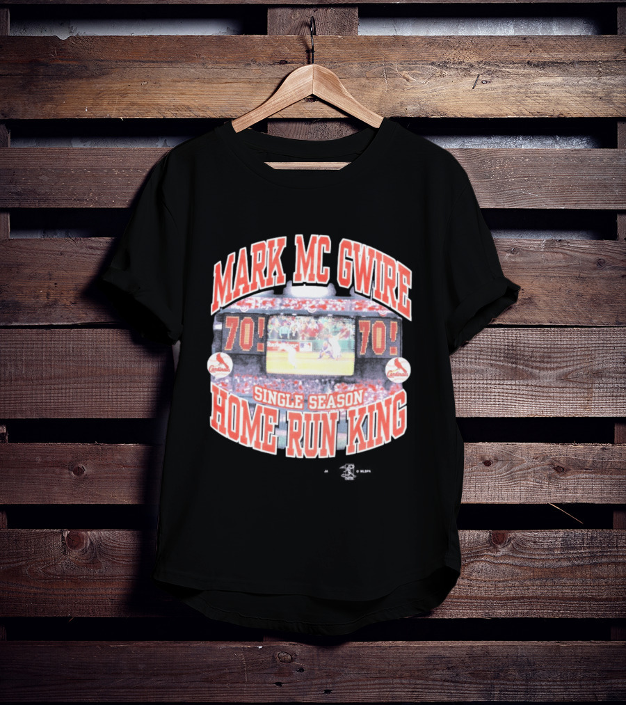 70 Mark McGwire Single Season Home Run King St. Louis Cardinals T-Shirt